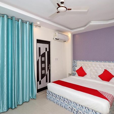 OYO 25130 Hotel Royal Inn Neu-Delhi Exterior foto
